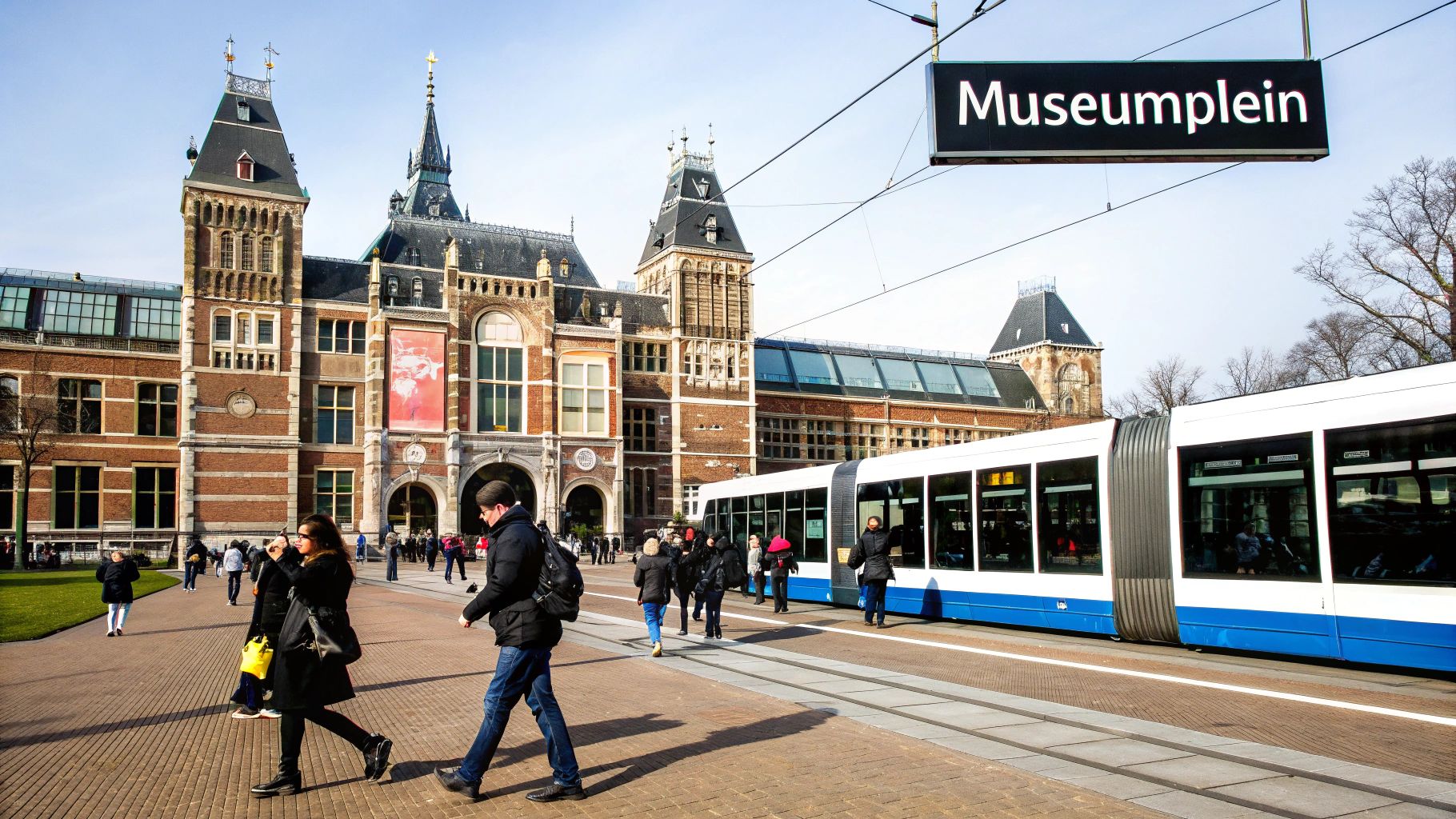 Explore the Rijksmuseum and Museumplein Area