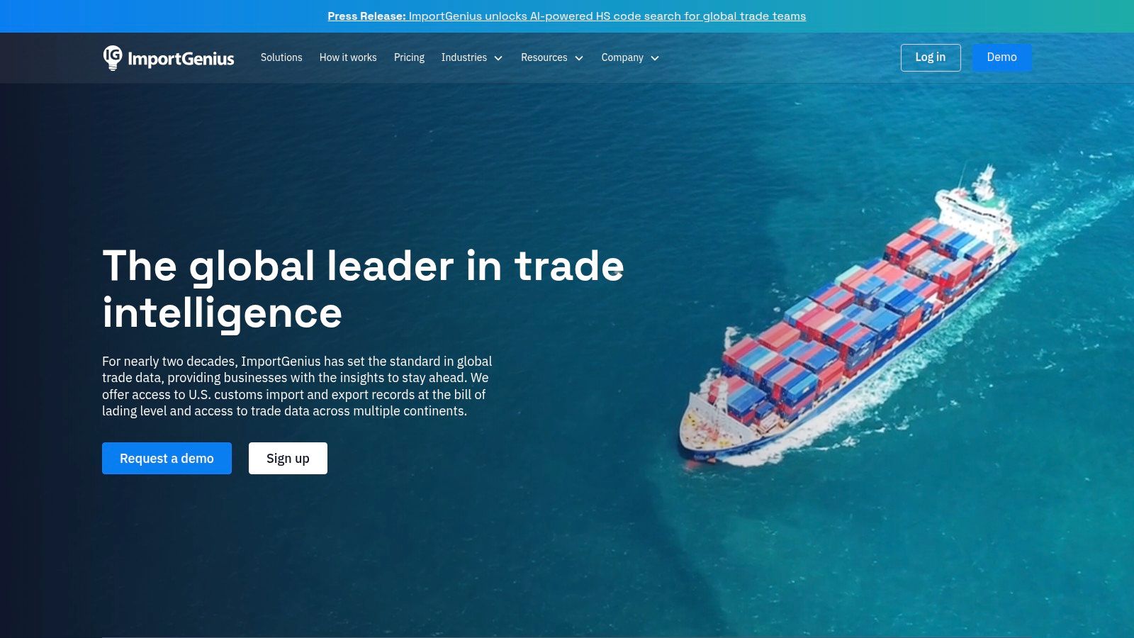 Navire porte-conteneurs représentant le commerce international et les listes d'entreprises d'import-export