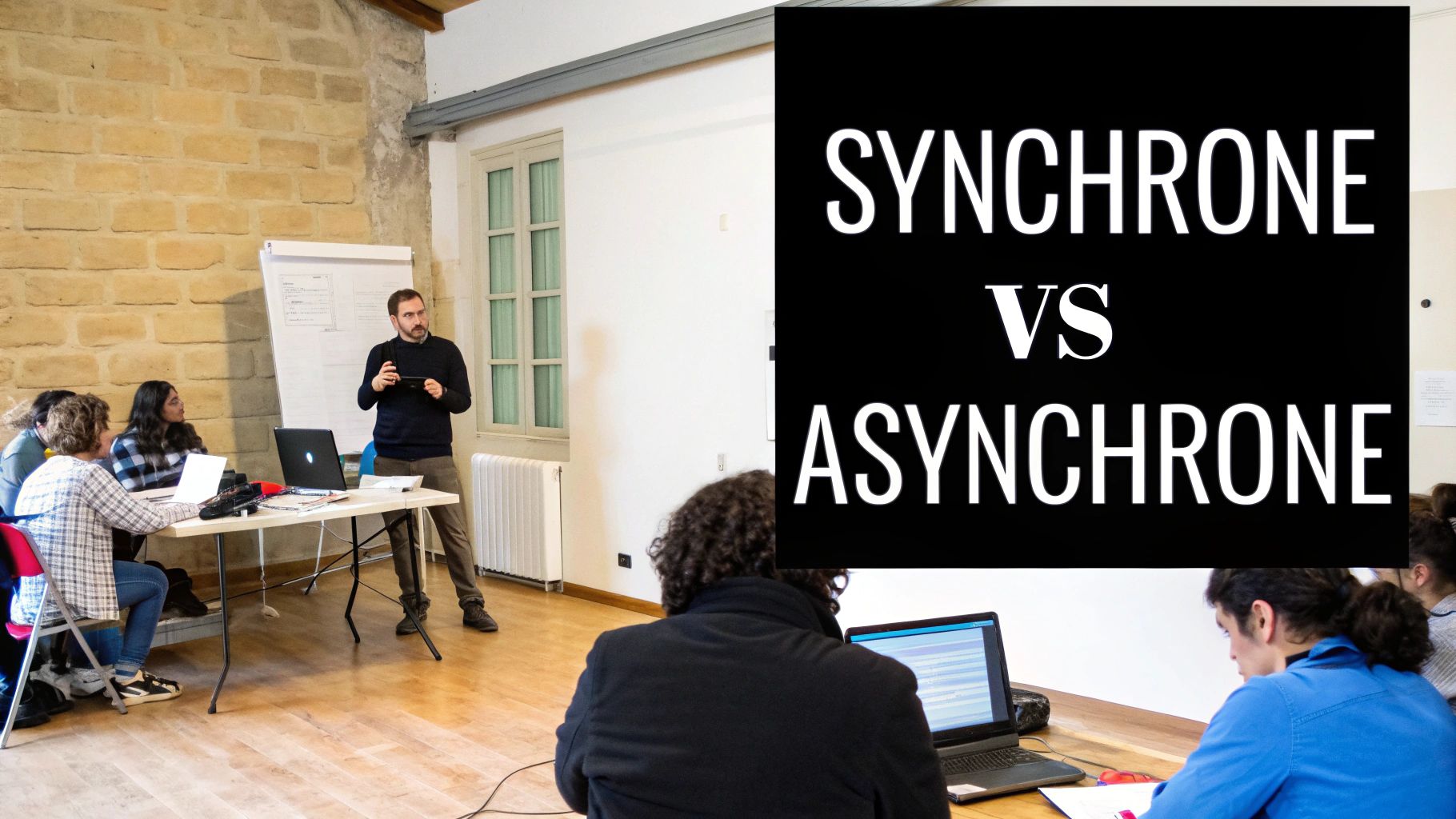 Une personne travaillant sur un ordinateur portable, symbolisant la flexibilité de la formation en ligne.