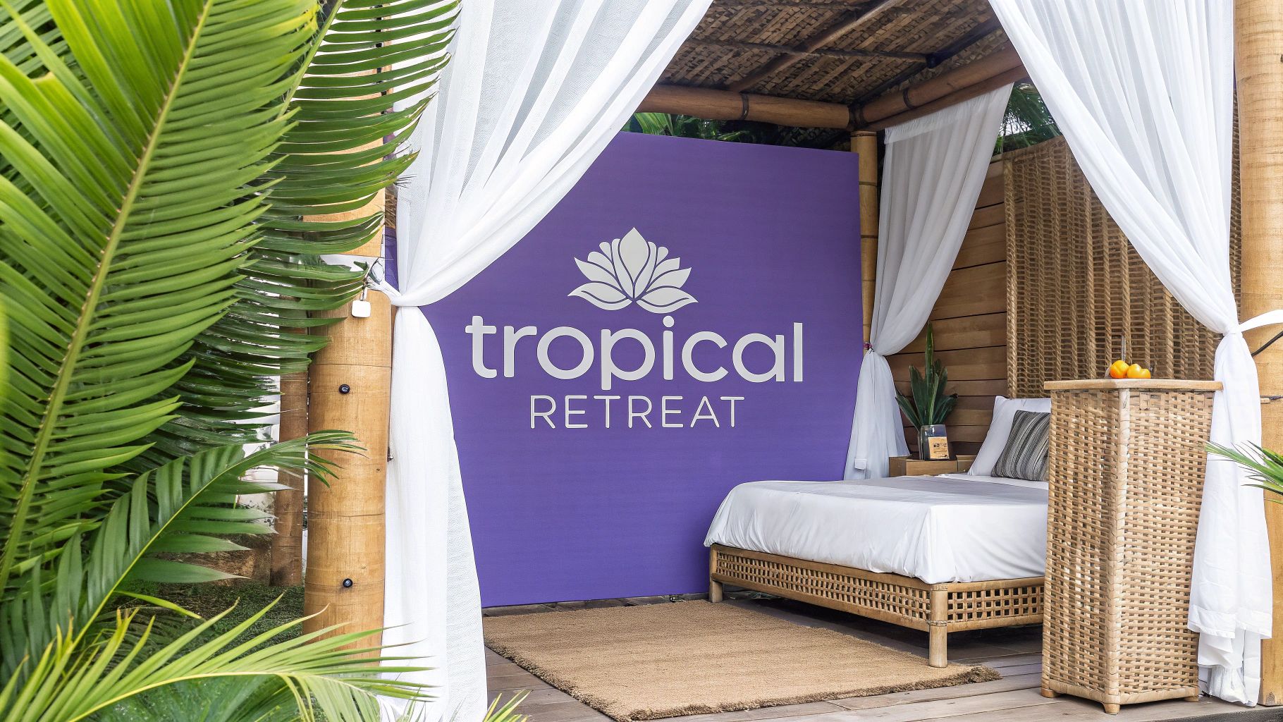 8 Inspiring Tropical Ideas for Bedrooms in 2025