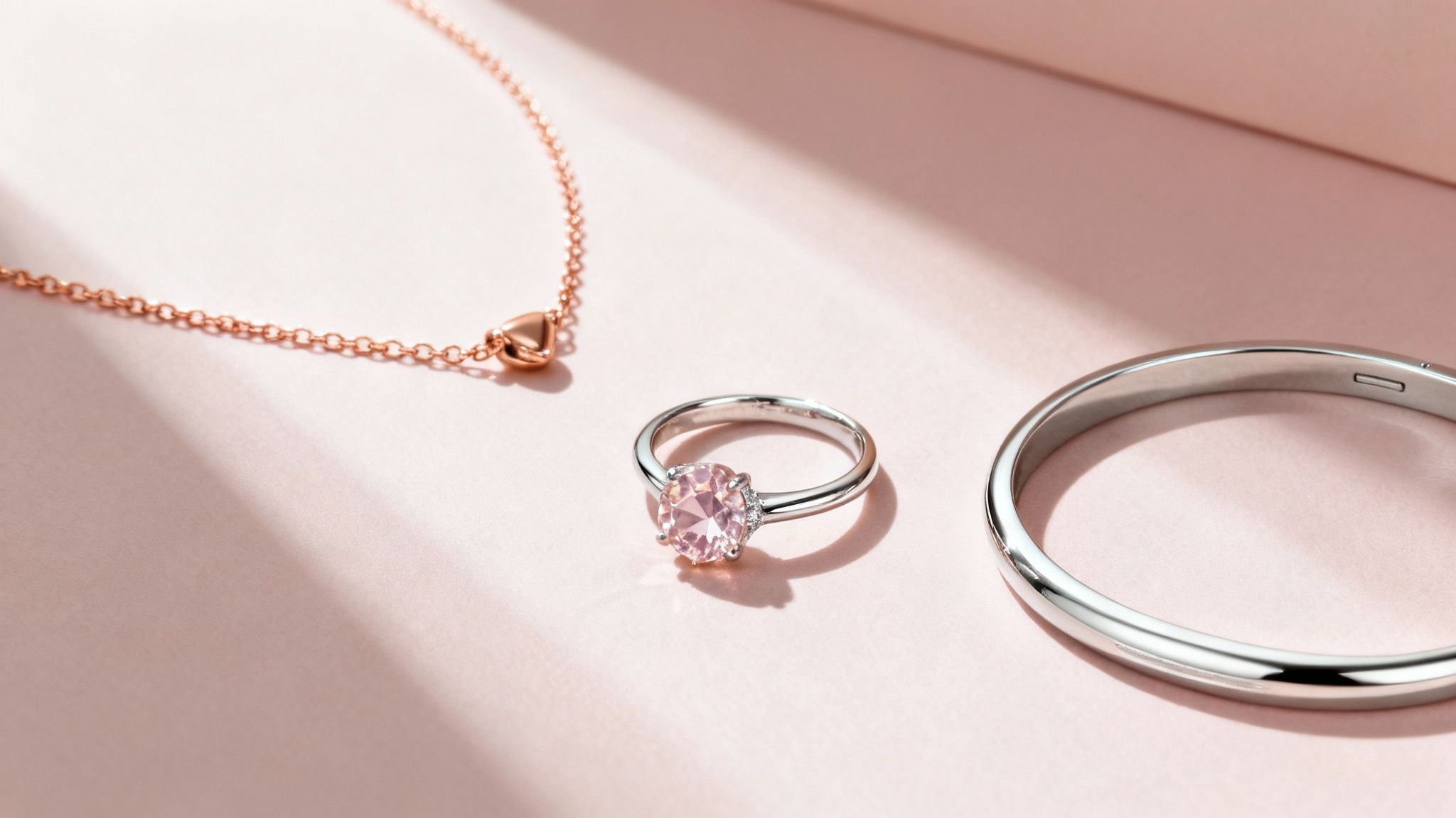 A model wearing elegant 18k rose gold jewelry, showcasing how it complements her style.