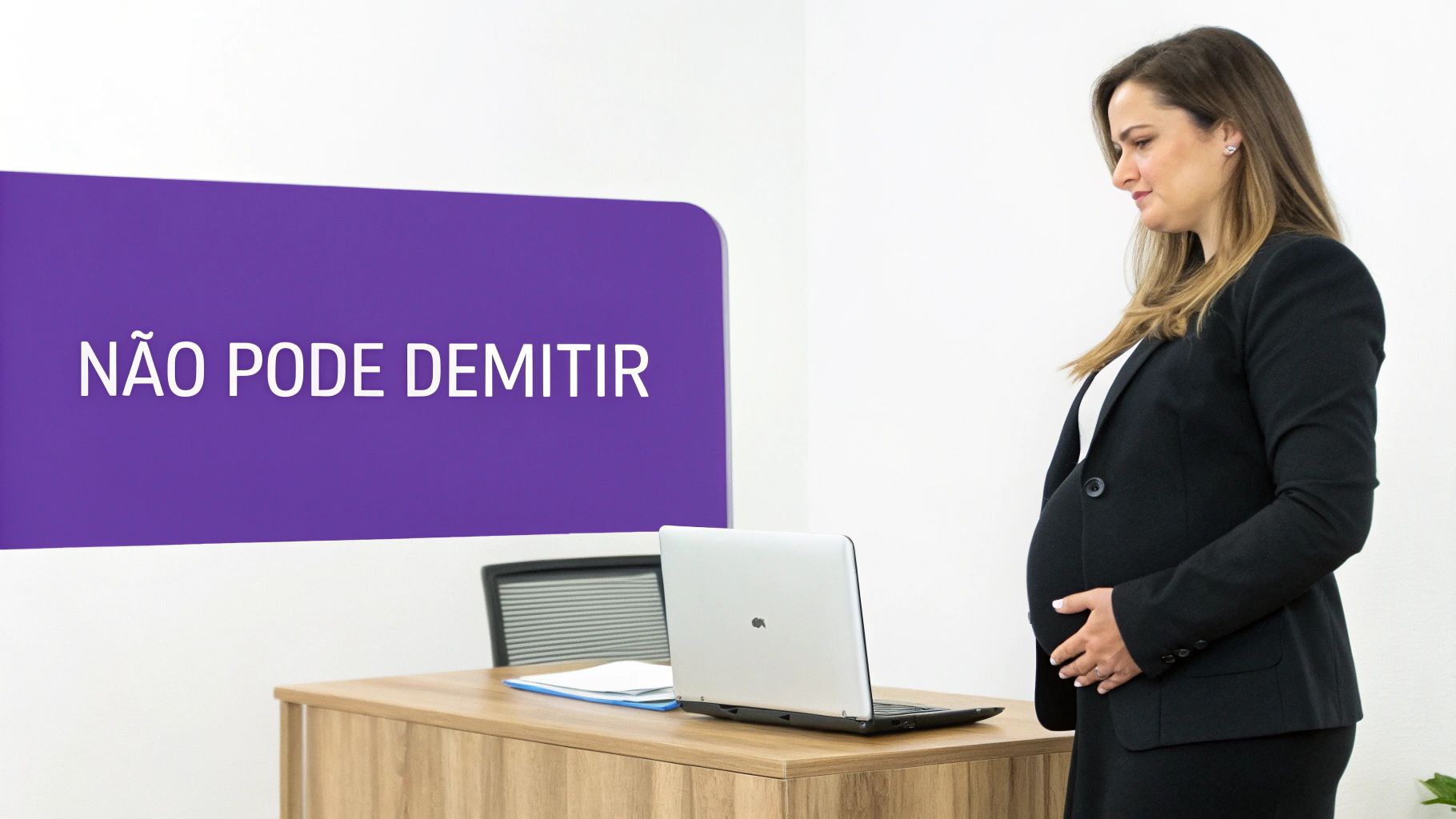 Pode mandar embora grávida? Guia completo sobre direitos e estabilidade 2024 1 Mulher grávida em ambiente de trabalho, simbolizando a estabilidade gestacional.