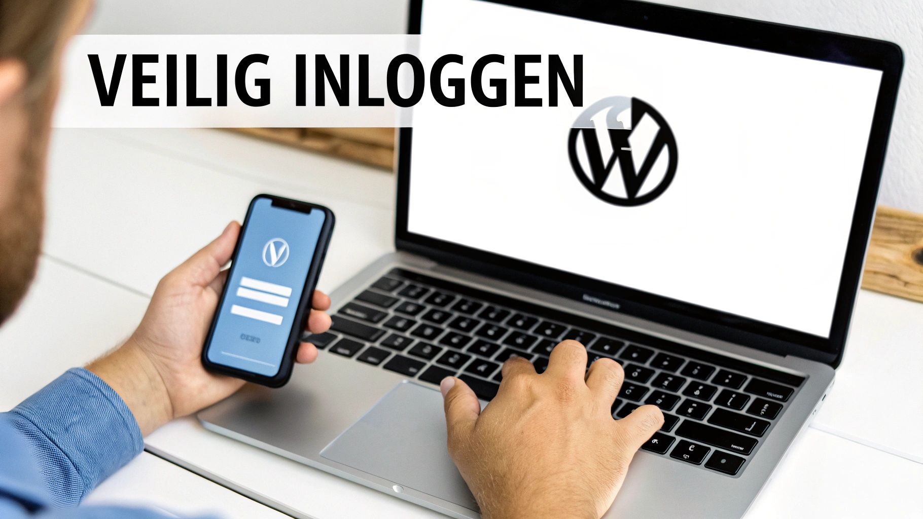 Een persoon logt veilig in op een laptop en smartphone, met de tekst 'Veilig Inloggen'.