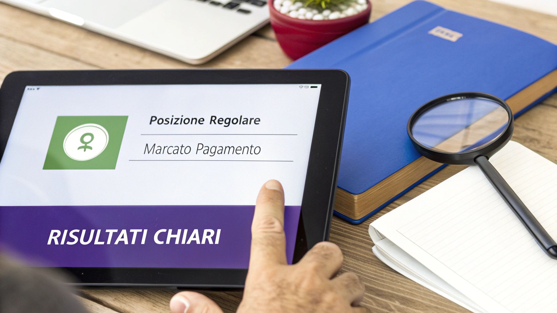 Un documento con una spunta verde che simboleggia un controllo positivo del bollo auto.