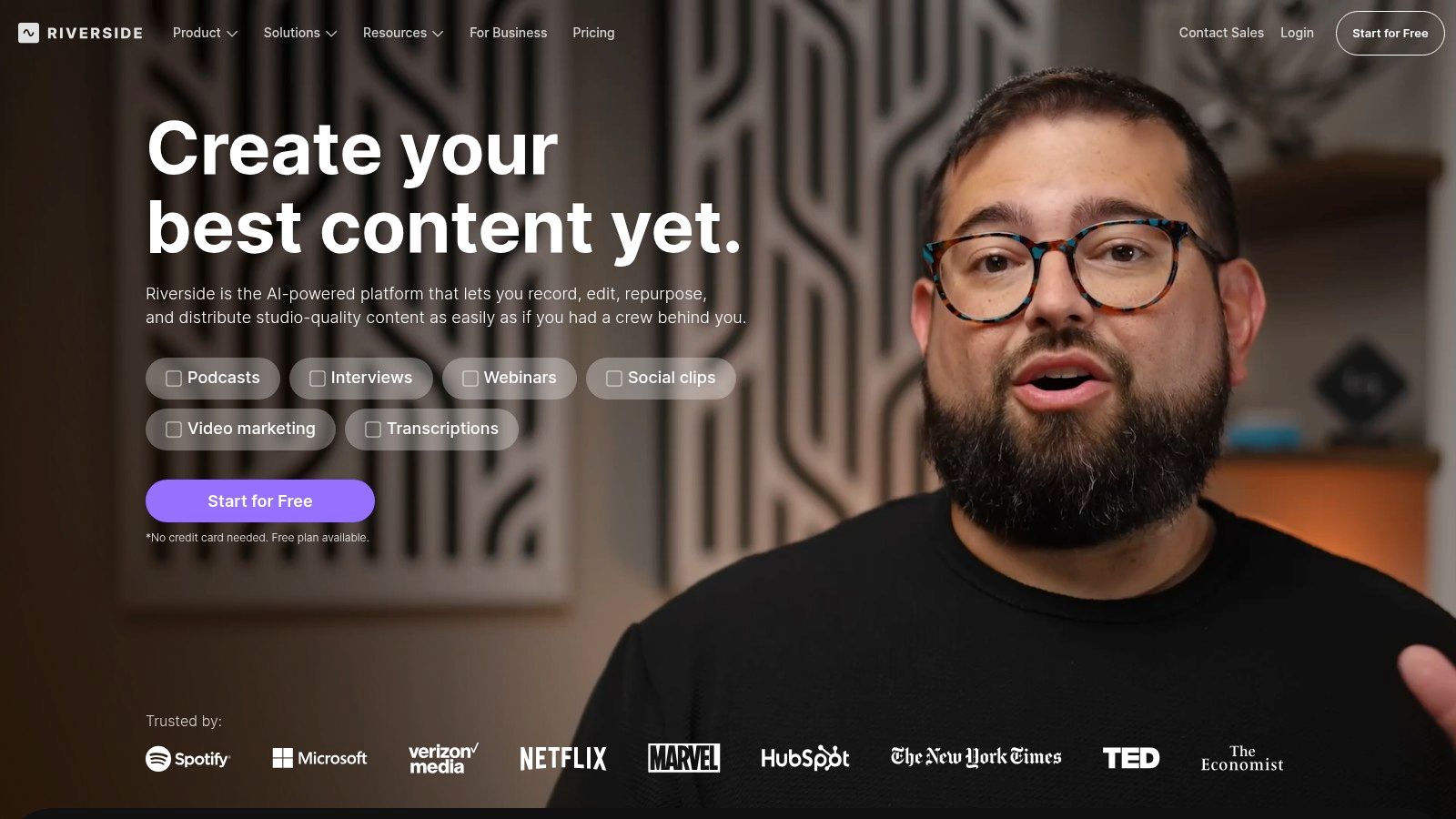 Riverside's browser-based remote recording studio interface.