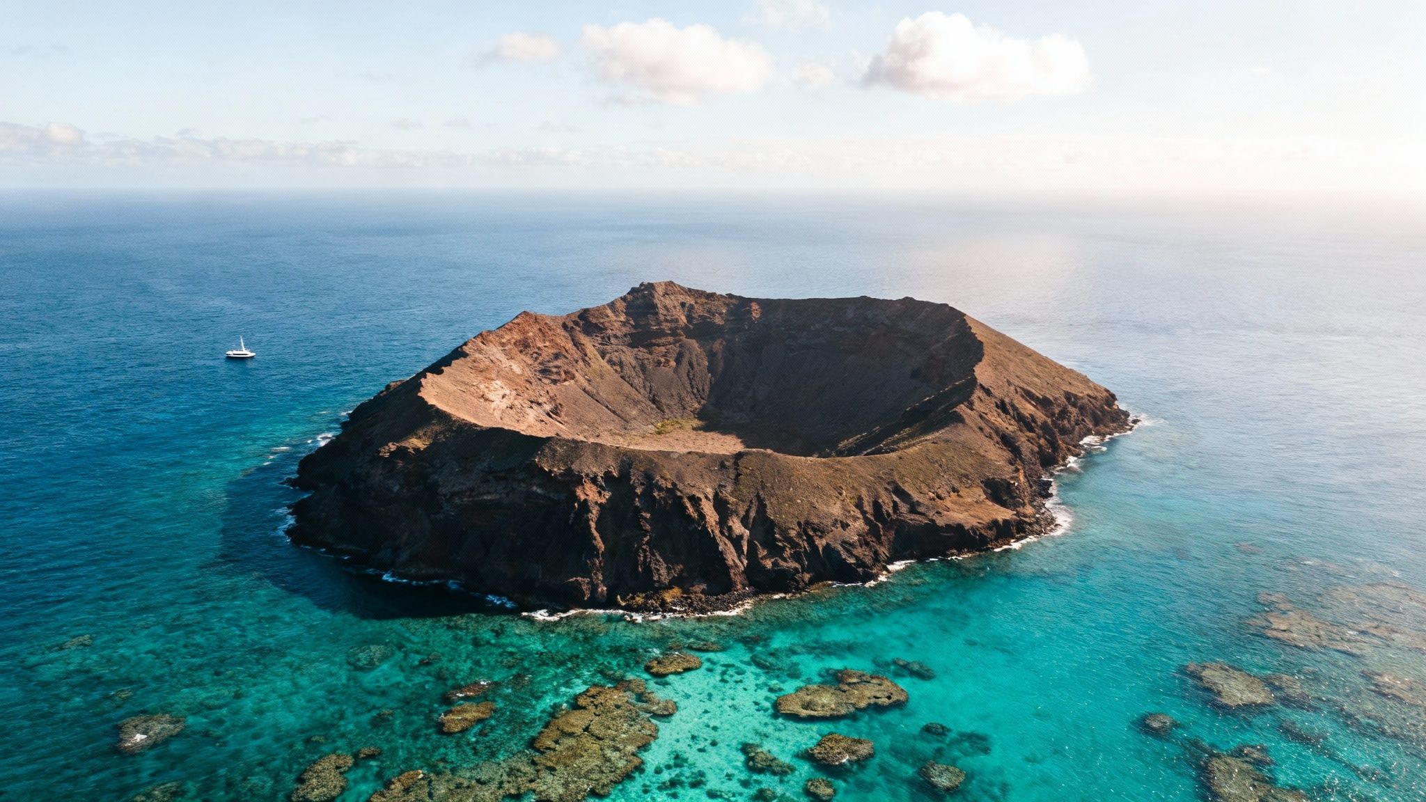 Screenshot from https://en.wikipedia.org/wiki/Scuba_diving_in_Hawaii