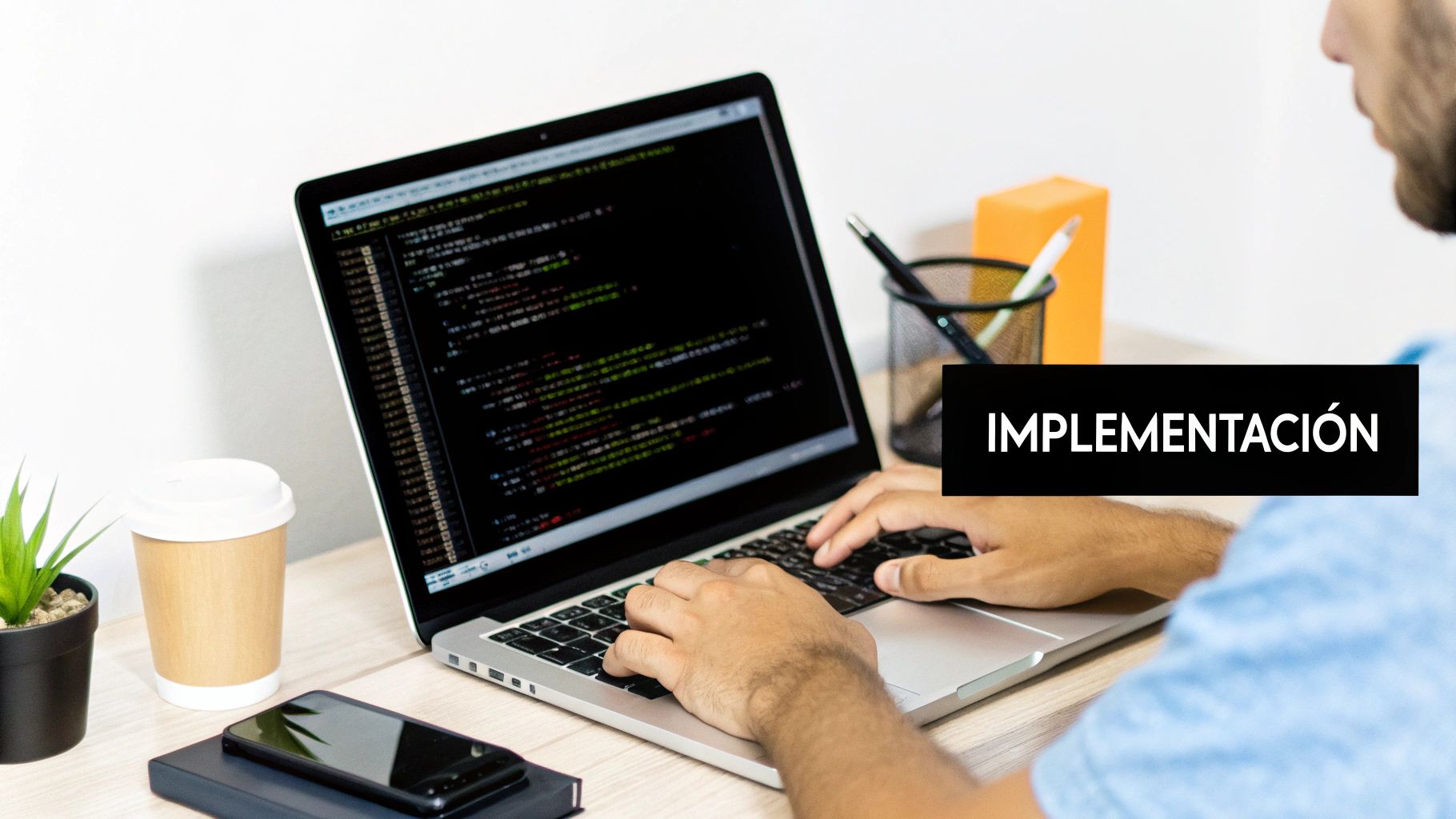 Un balón de fútbol en un campo de hierba con gráficos de datos y análisis superpuestos, simbolizando cómo la IA analiza el juego.