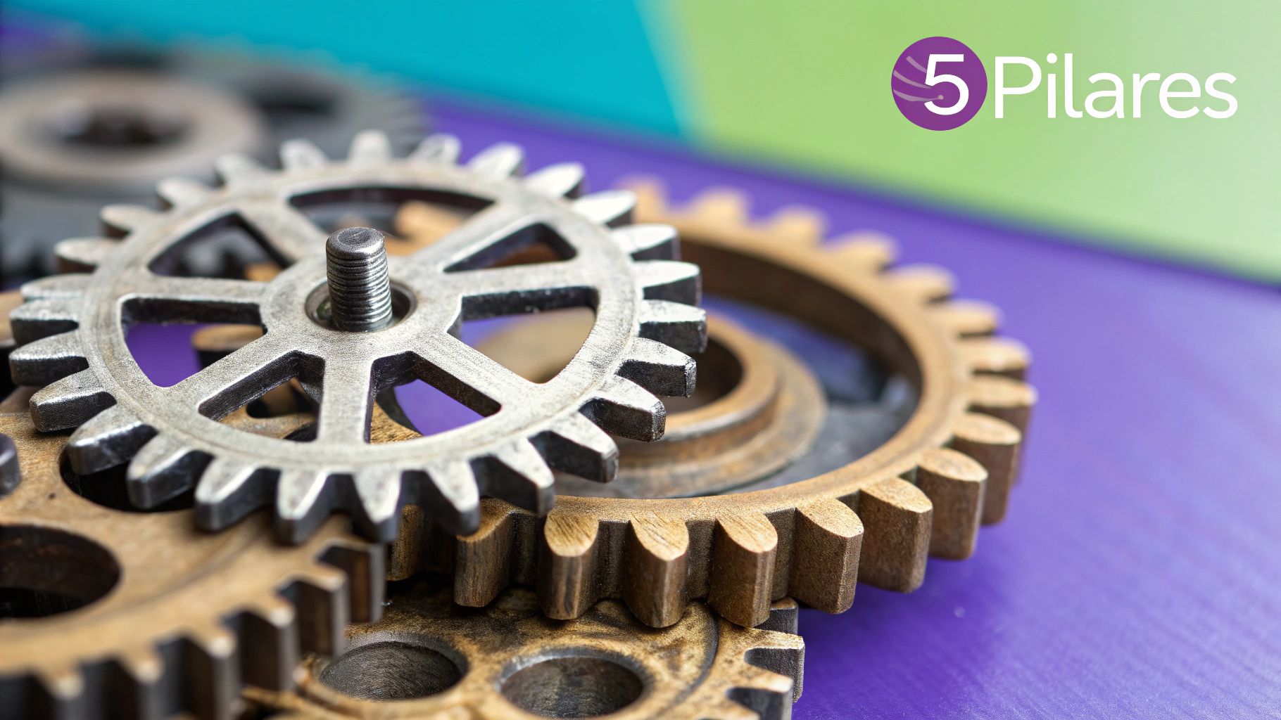 Pilares da gestão logística representados por engrenagens em um armazém de e-commerce