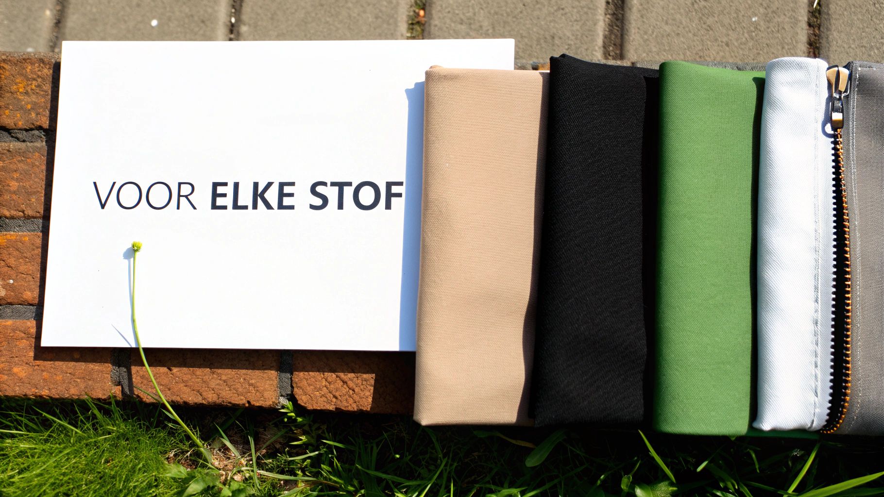 Verschillende soorten stof liggen op een tafel