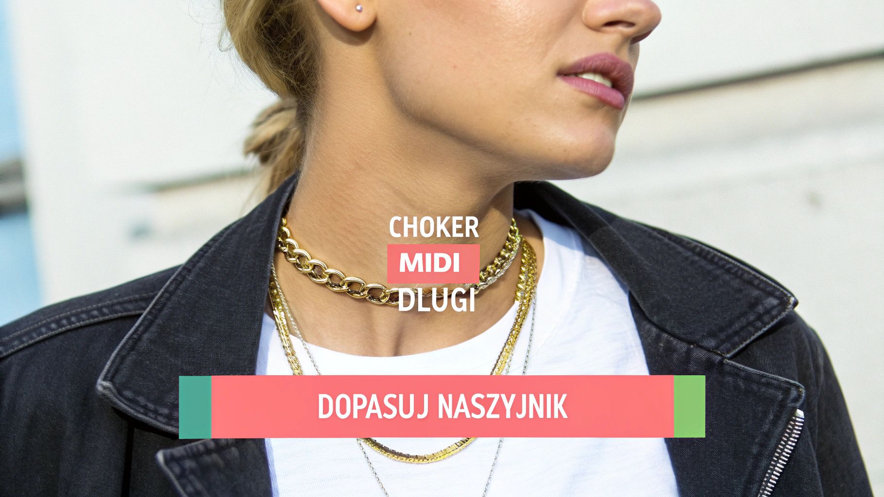 Kobieta nosząca naszyjnik z kamieni naturalnych