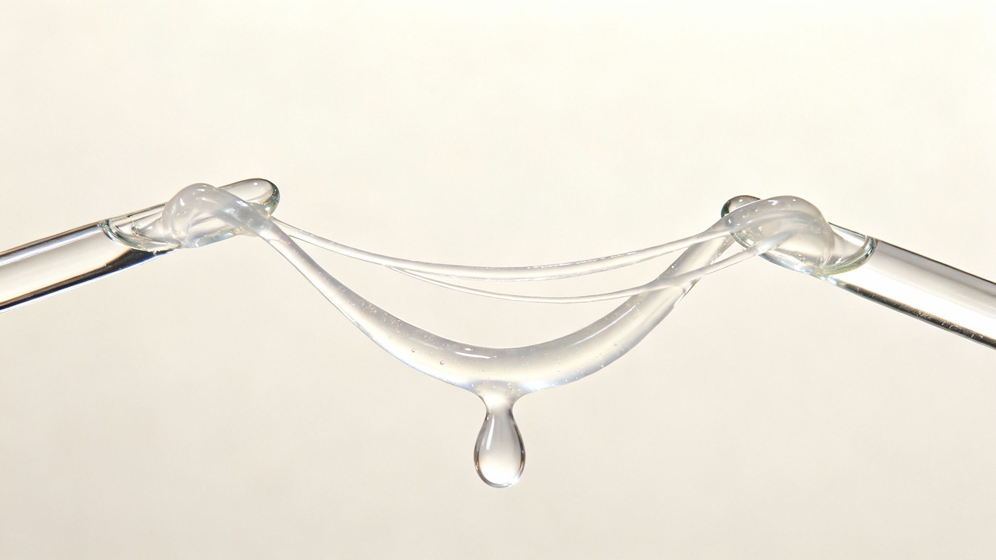 Hyaluronic acid molecules cross-linking