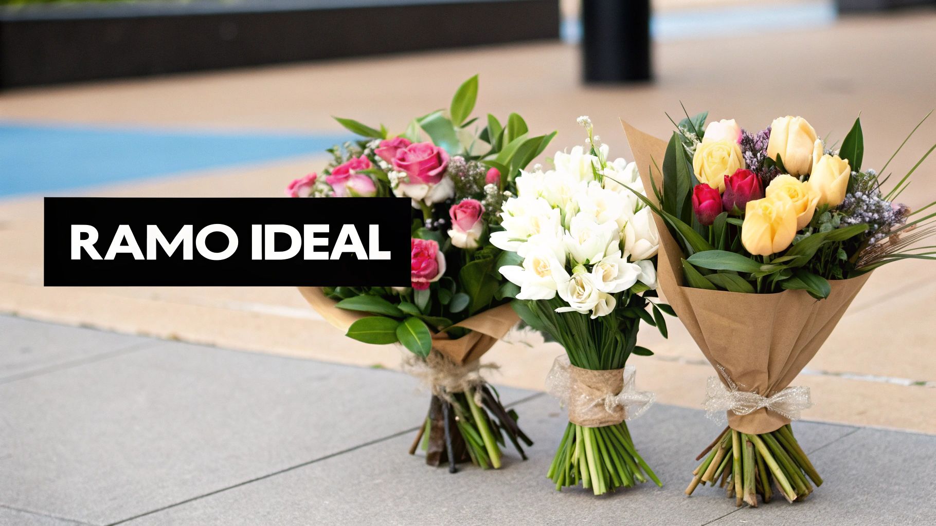 Três buquês de flores variadas em papel pardo: rosas cor-de-rosa, flores brancas e tulipas, com texto 'RAMO IDEAL'.