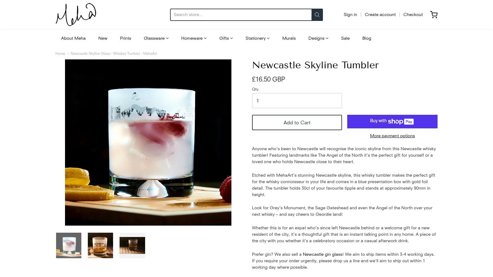 A detailed etched whisky tumbler featuring the Newcastle skyline, presented in a stylish gift box.